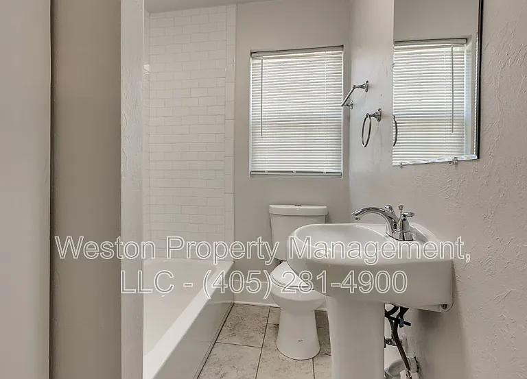 630 E Comanche St — Photo 8