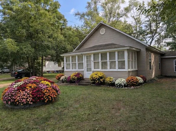 123 Hudson St, Allegan, MI 49010