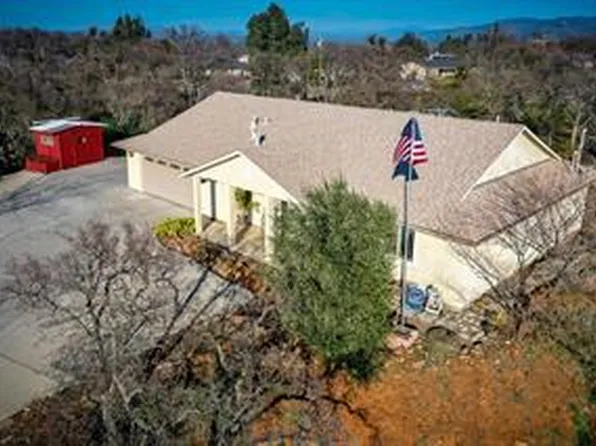 3985 Bartelink Dr, Valley Springs, CA 95252