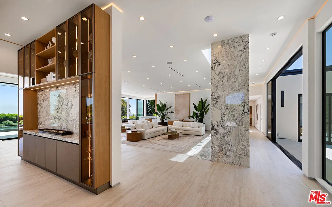 6 bed, 6.5 bath, $85,000 — Photo 4