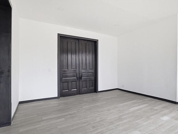 4th image of 604 North 30th STREET