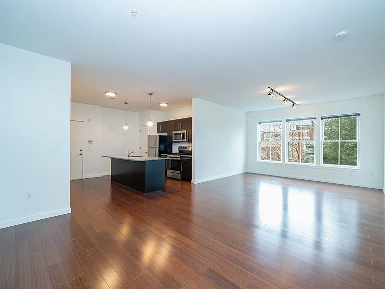 750 Summer Street — Photo 14