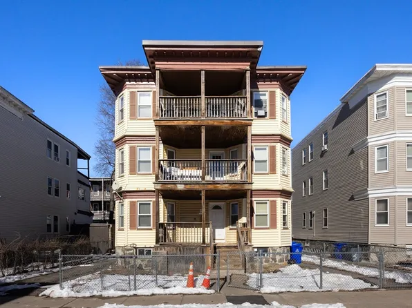 35 Wilcock St, Dorchester, MA 02124