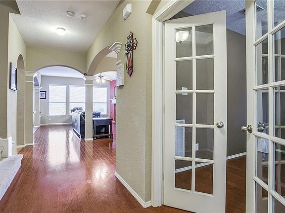 4th image of 9032 Brook Hill Ln