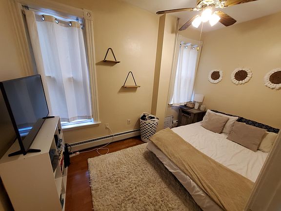 5th image of 534 Yates St #A