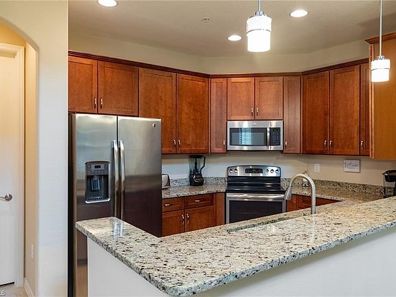 5th image of 9082 Capistrano St N Unit 4803