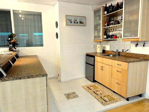 5th image of 2162 Hounslow Dr