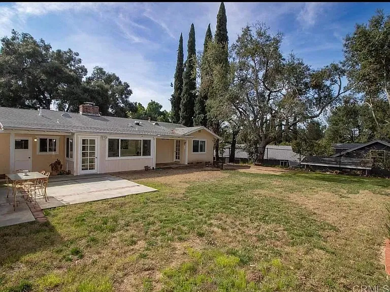 830 Cookie Ln — Photo 16
