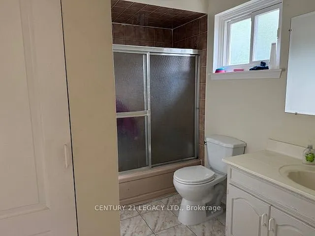 25 Edenborough Dr #UPPER — Photo 6