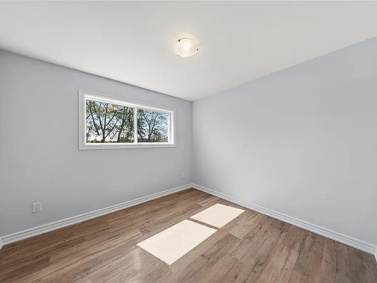 950 Eastlawn Ave #10-22-29 — Photo 6