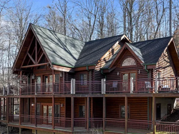 1085 Bloom Landing Rd, Charlotte, TN 37036