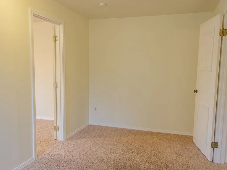 23954 SE 42nd Pl — Photo 22