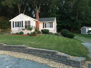 26 Leslie Ln, Millbury, MA 01527