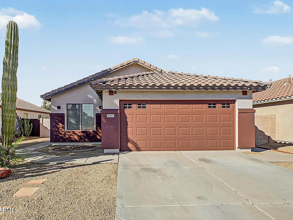 13950 W Maui Ln