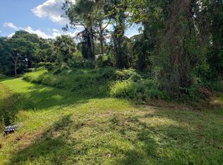 2167 SE Broward Ter, Port Saint Lucie, FL 34952