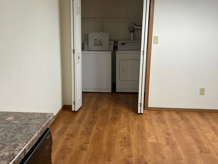 639-645 745 & W Scott 540 #761-44 — Photo 13