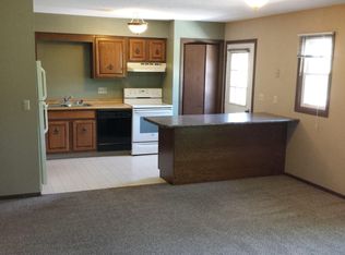 1042 Terrace Dr, Onalaska, WI 54650