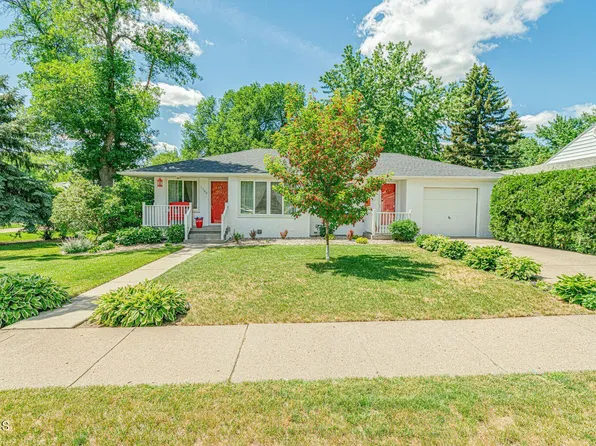 1300 Mohawk St, Bismarck, ND 58501