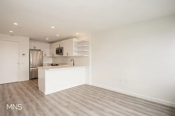 Rented by MNS Marketing | media 15