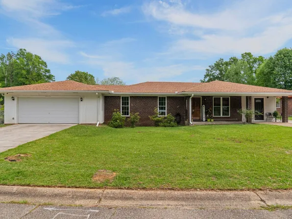 311 Glenhaven Cir, Hattiesburg, MS 39401