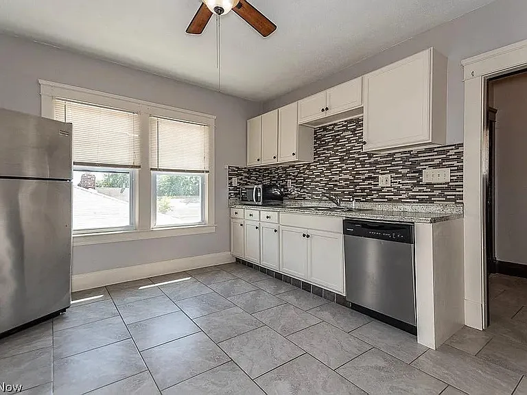 5601 Stickney Ave #UP — Photo 18