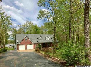 5705 Summer Place Rd, Cedar Bluff, AL 35959