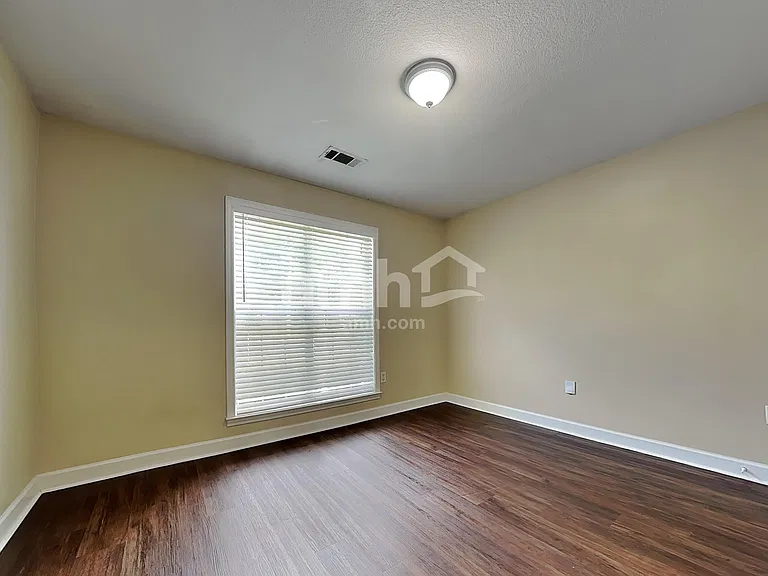 375 Vaiden Ridge Dr N — Photo 13