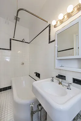 Rented by Keller Williams NYC | media 15