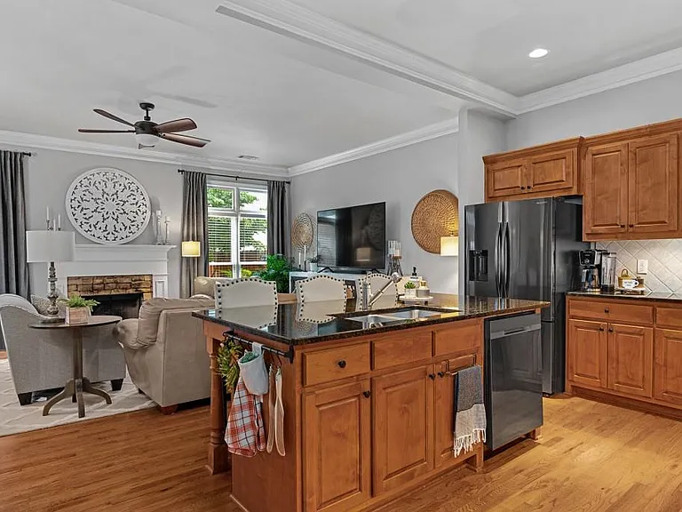 1651 Ridenour Pkwy NW — Photo 5