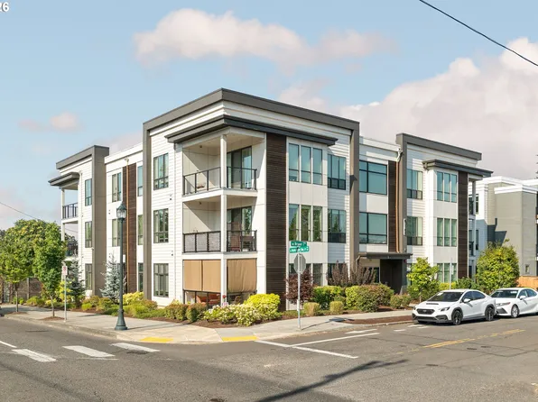 425 NE Bryant St #104, Portland, OR 97211