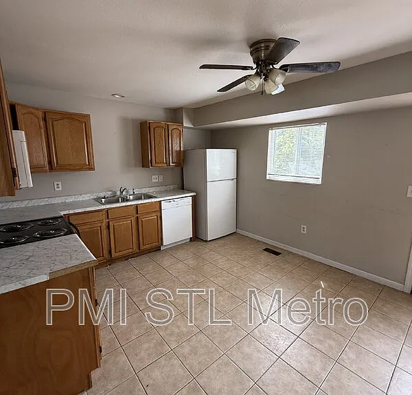 10515 Renfrew Dr — Photo 3
