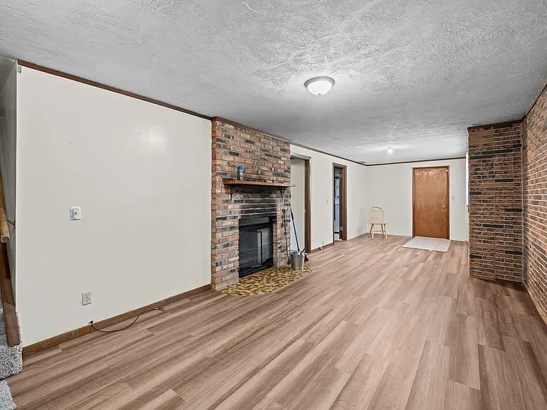 6206 Telegraph Rd — Photo 9