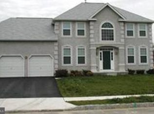 19 Howard St, Carneys Point, NJ 08069