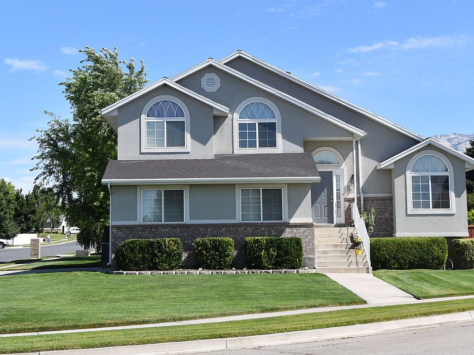 Corner of cul-de-sac