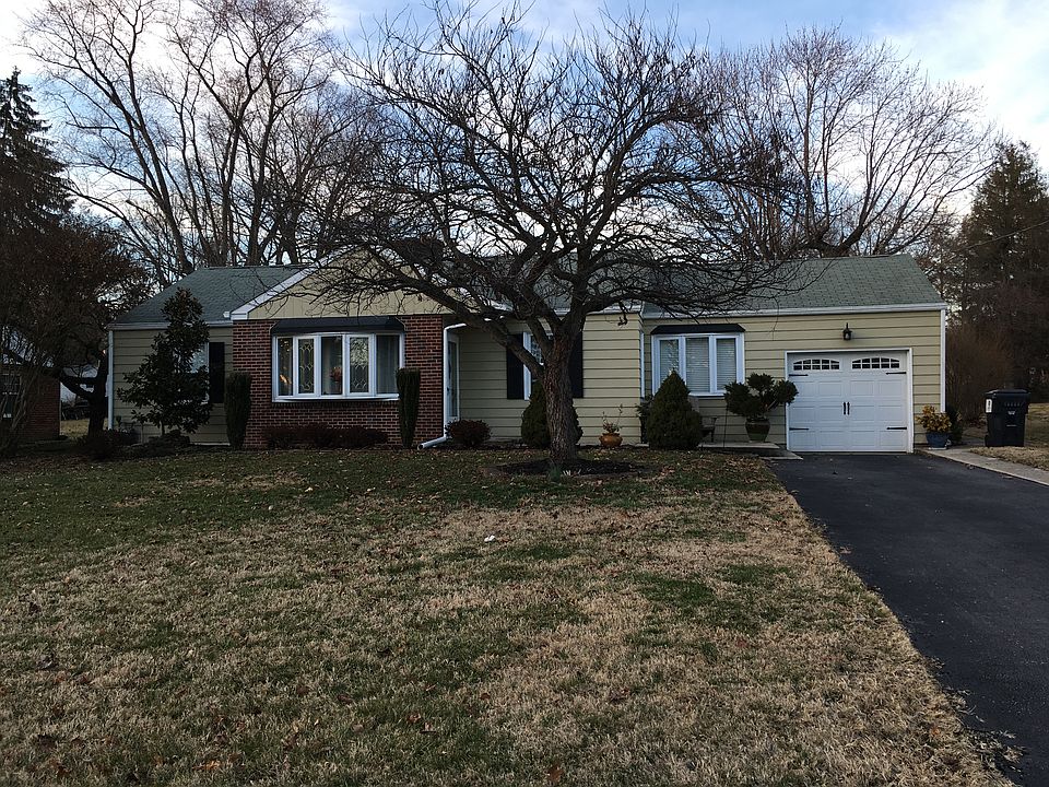 9 Dartmouth Rd, 3/1.5 bath