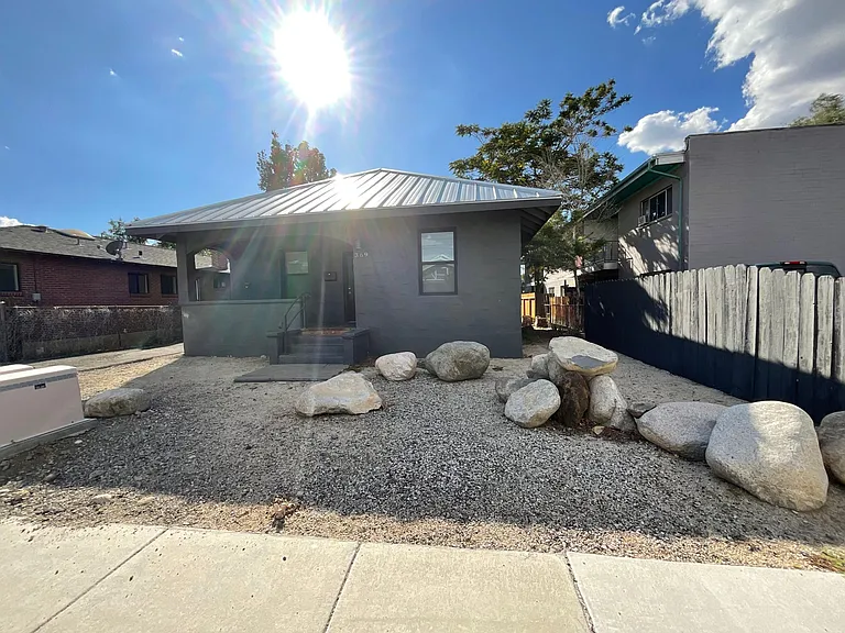 372 Wheeler Ave — Photo 4