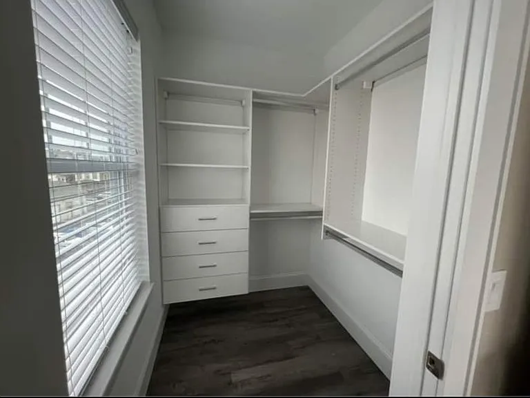 2 BR w/den closet