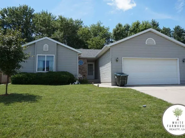 206 Blaine St, Wayne, NE 68787
