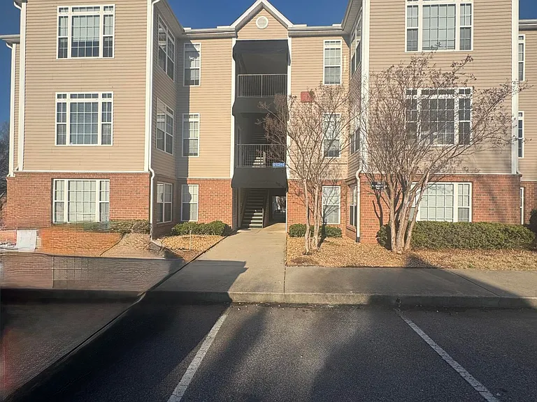 2510 Friedland Pl #202 — Photo 2