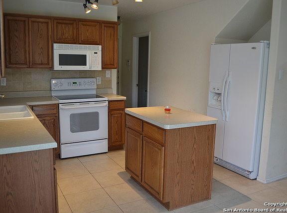3rd image of 115 Woodstone Way