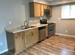 41238 N Central Dr, Sterling Heights, MI 48313