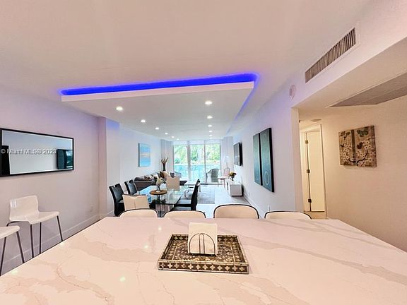 5th image of 19371 Collins Ave