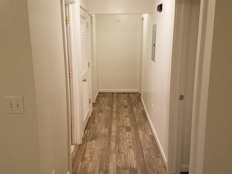 Willow Wood — Photo 16