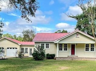 526 Embassy Dr, Summerville, SC 29483