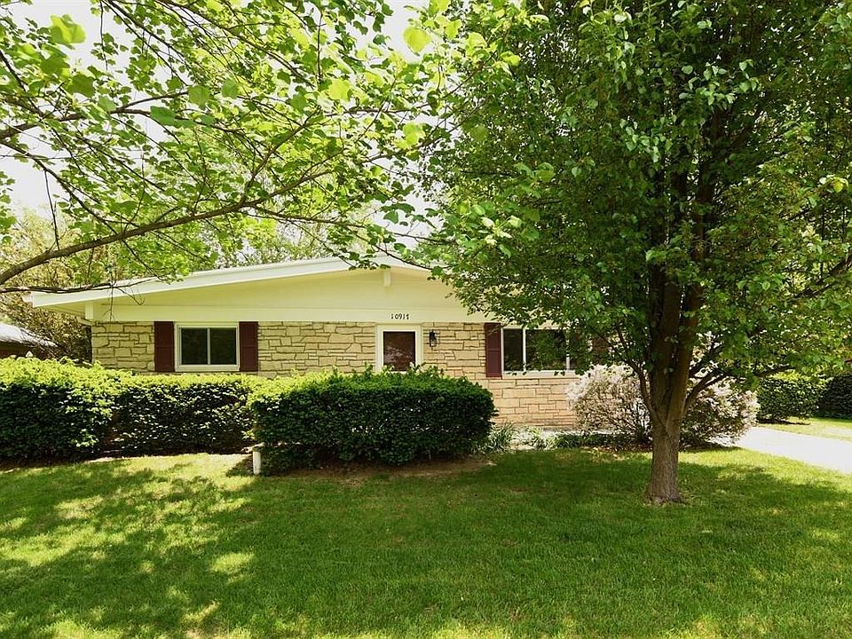 1st image of 10917 College Place Dr