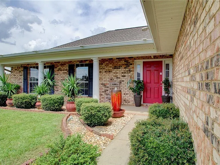 10214 Scott Plantation Dr N — Photo 1