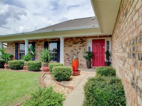 10214 Scott Plantation Dr N, Mobile, AL 36695