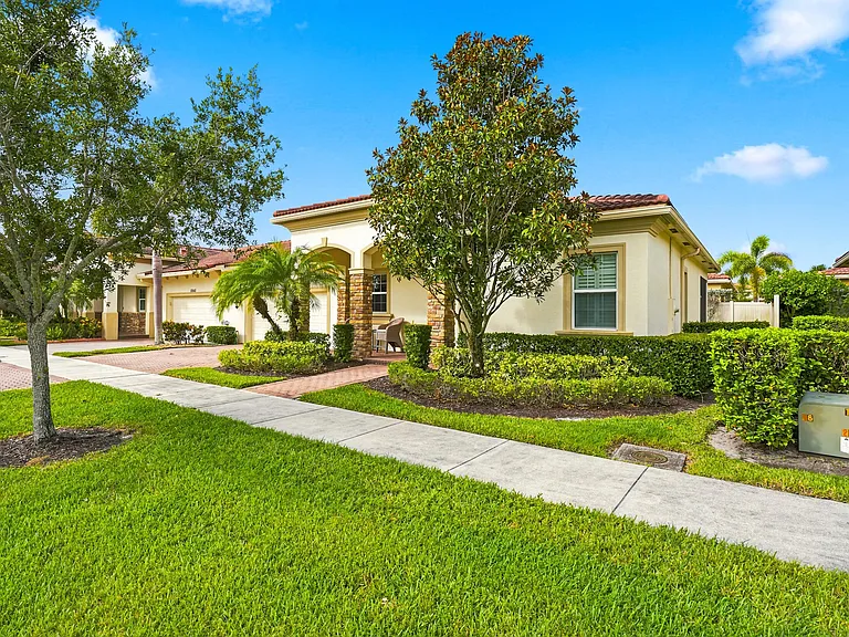10263 SW Reggiani Rd — Photo 39