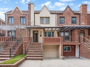 2474 E 18th St, Brooklyn, NY 11235