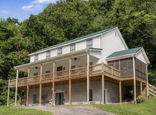 1505 Dark Hollow Rd, Lafayette, TN 37083